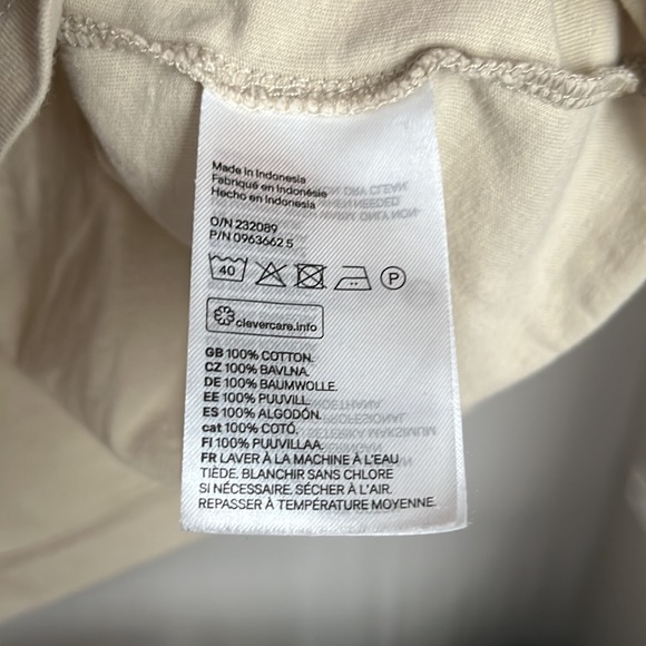 H&M T-shirt - Picture 3 of 3